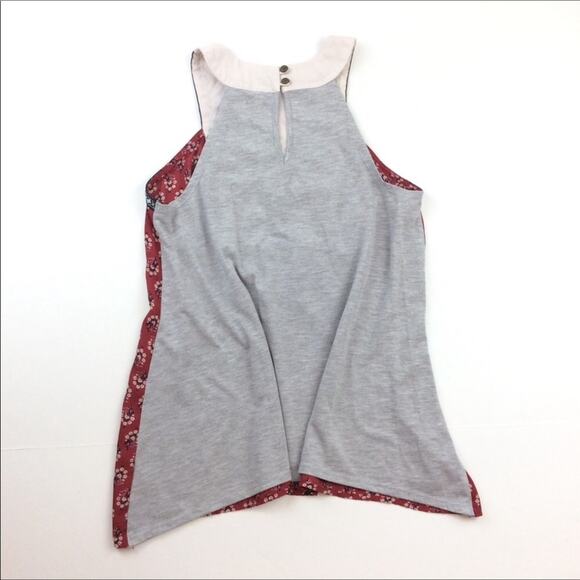 Xhilaration Sleeveless Embroidered Top

Medium - Picture 5 of 5